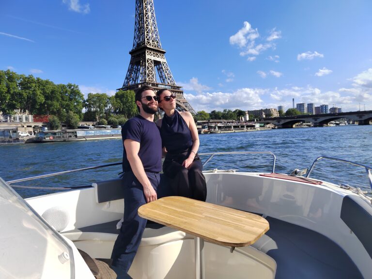 Paris private boat